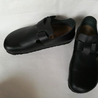 ビルケンシュトック(BIRKENSTOCK)のビルケンシュトック（黒）　23cm（size36）(スリッポン/モカシン)