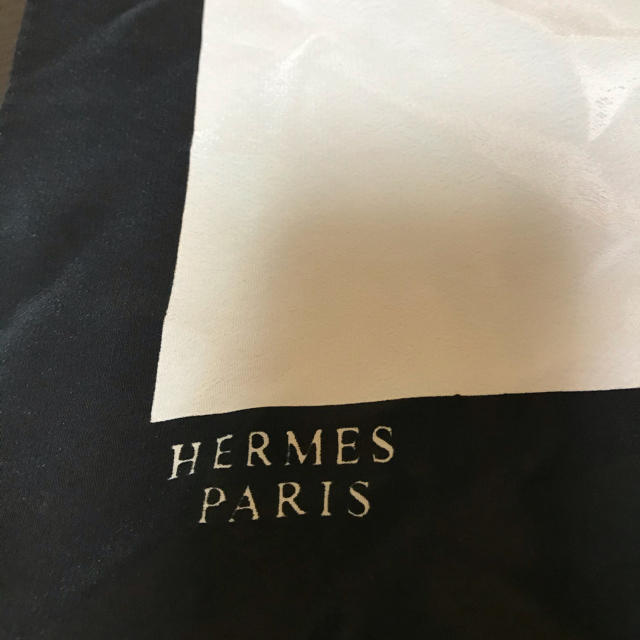 Hermes(エルメス)のHERMESスカーフ レディースのファッション小物(バンダナ/スカーフ)の商品写真