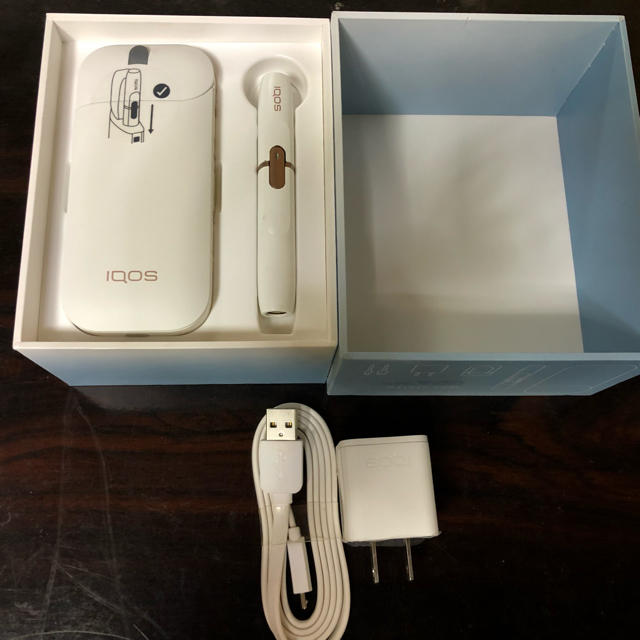 ♡iQOS♡新品♡おまけで充電器もう1セット付き✩.*˚