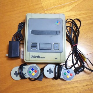 スーパーファミコン(スーパーファミコン)のスーパーファミコン本体(家庭用ゲーム機本体)