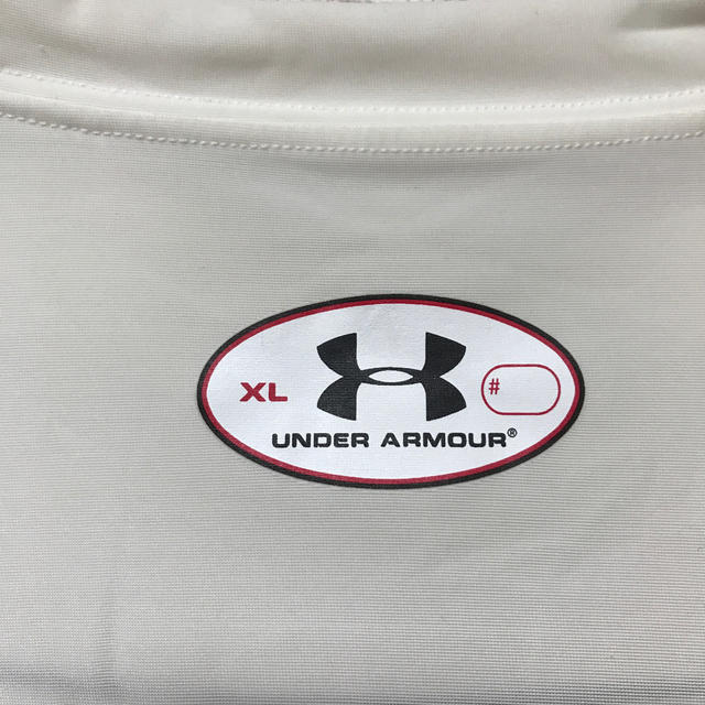 UNDER ARMOUR(アンダーアーマー)のアンダーアーマー　インナーシャツ スポーツ/アウトドアの野球(ウェア)の商品写真