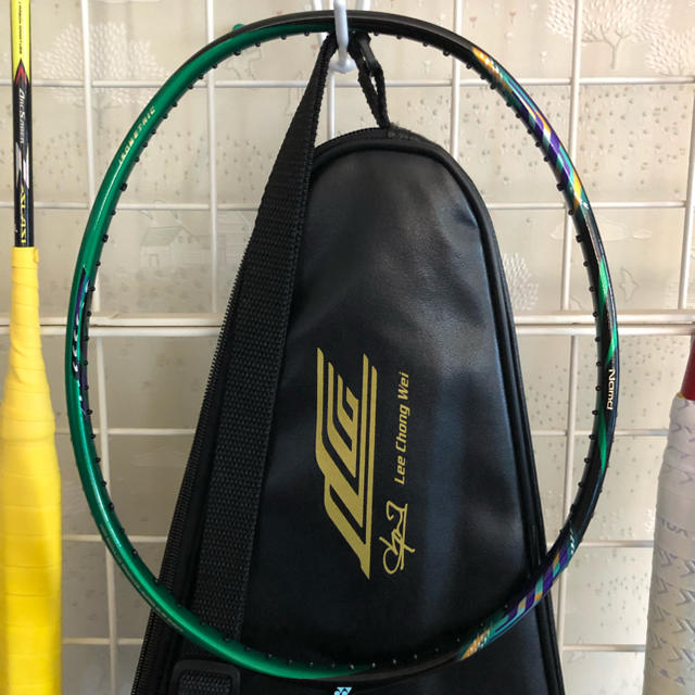 YONEX(ヨネックス)のアストロクス99 リーチョンウェイモデル スポーツ/アウトドアのスポーツ/アウトドア その他(バドミントン)の商品写真