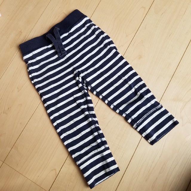 babyGAP(ベビーギャップ)のベビーギャップ♡ボーダー柄パンツ　95 　男の子 キッズ/ベビー/マタニティのキッズ服男の子用(90cm~)(パンツ/スパッツ)の商品写真