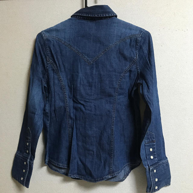 GAP(ギャップ)の(新品)GAP デニムシャツ レディースのトップス(シャツ/ブラウス(長袖/七分))の商品写真