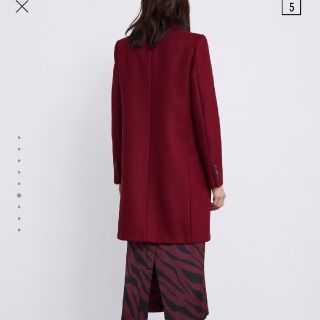 新品！未使用！タグ付！♥️ZARA♥️ラペル付きコート。Ｌ。