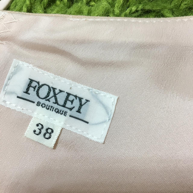 FOXEY(フォクシー)の美品フォクシー　レディベーシックワンピース レディースのワンピース(ひざ丈ワンピース)の商品写真