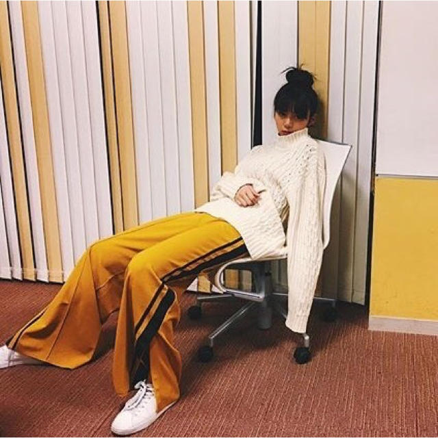 Zara 池田エライザ 着用 Zara ジャージ ラインパンツの通販 By Mamemame ザラならラクマ Zara 池田エライザ 着用 Zara ジャージ ラインパンツの通販 By Mamemame ザラならラクマ