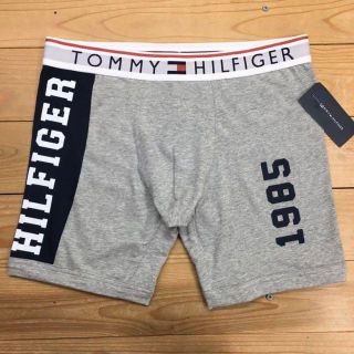 トミーヒルフィガー(TOMMY HILFIGER)の新品【メンズM】★トミー★ロゴプリント入りボクサーパンツ/グレー/下着(ボクサーパンツ)