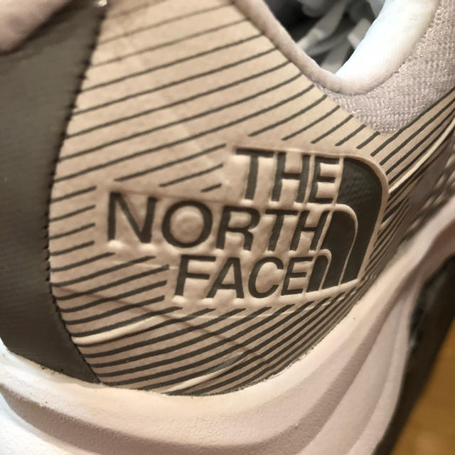 THE NORTH FACE(ザノースフェイス)のノースフェイス ランニングシューズ 26.5 チケットのスポーツ(ランニング/ジョギング)の商品写真