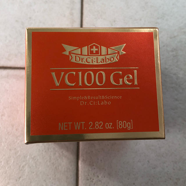 Dr.Ci Labo(ドクターシーラボ)のＶＣ１００ゲル　80ｇ　１個 コスメ/美容のスキンケア/基礎化粧品(オールインワン化粧品)の商品写真