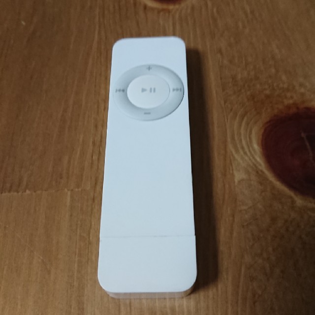 Apple(アップル)のiPod shuffle 初代 512MB スマホ/家電/カメラのオーディオ機器(ポータブルプレーヤー)の商品写真