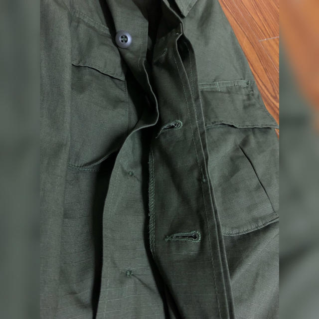 COMOLI(コモリ)のDEAD STOCK JUNGLE FATIGUE 4th  M-Short メンズのジャケット/アウター(ミリタリージャケット)の商品写真