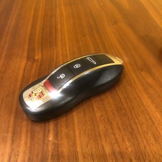 ポルシェ(Porsche)の新品 ポルシェ スマートキー型 USBメモリ 16GB PORSCHE(PC周辺機器)