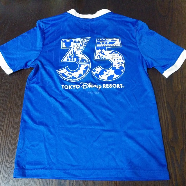 Disney(ディズニー)のアディダスコラボ☆35周年Tシャツ(150) スポーツ/アウトドアのサッカー/フットサル(記念品/関連グッズ)の商品写真