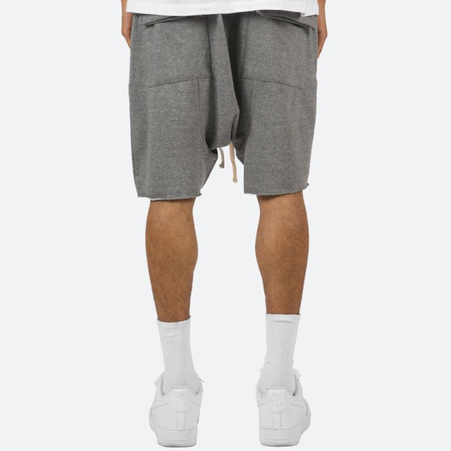 FEAR OF GOD(フィアオブゴッド)の新品 サイズL mnml ミニマル LAX SWEATSHORTS ハーフパンツ メンズのパンツ(ショートパンツ)の商品写真