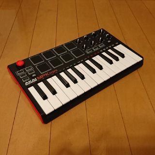 AKAI
MPK mini MK2 MIDIキーボードコントローラ(MIDIコントローラー)