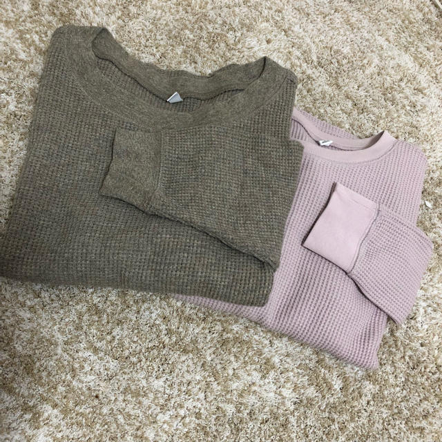 UNIQLO(ユニクロ)のワッフルクルーネックTシャツ(長袖) レディースのトップス(Tシャツ(長袖/七分))の商品写真