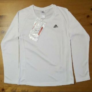 アディダス(adidas)の新品 adidas 長袖S(Tシャツ(長袖/七分))