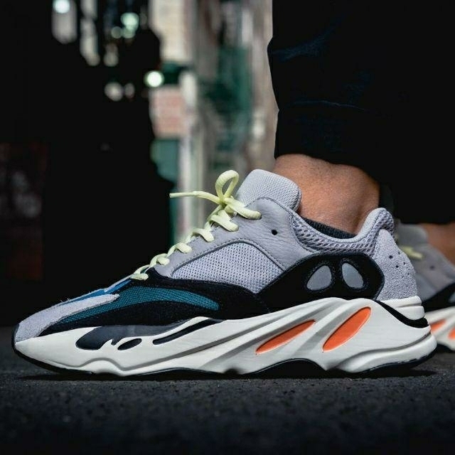 adidas(アディダス)の26.5 YEEZY BOOST 700 WAVE RUNNER メンズの靴/シューズ(スニーカー)の商品写真