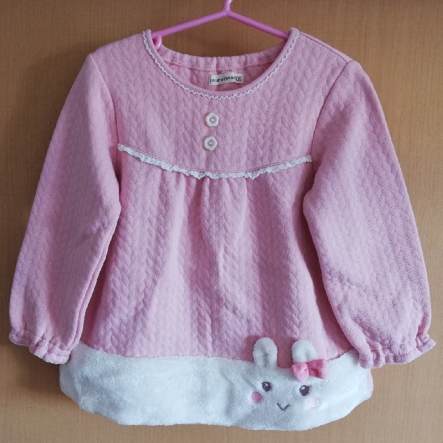 coeur a coeur(クーラクール)のクーラクール　トレーナー　ピンク　100サイズ　used　 キッズ/ベビー/マタニティのキッズ服女の子用(90cm~)(Tシャツ/カットソー)の商品写真