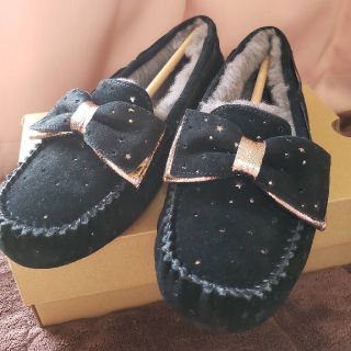 アグ(UGG)の【新品】UGG Stargirl dakota アグ スターガールダコタ(スリッポン/モカシン)