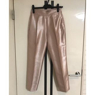 ザラ(ZARA)のZARA 新品未使用　ピンクパンツ(カジュアルパンツ)