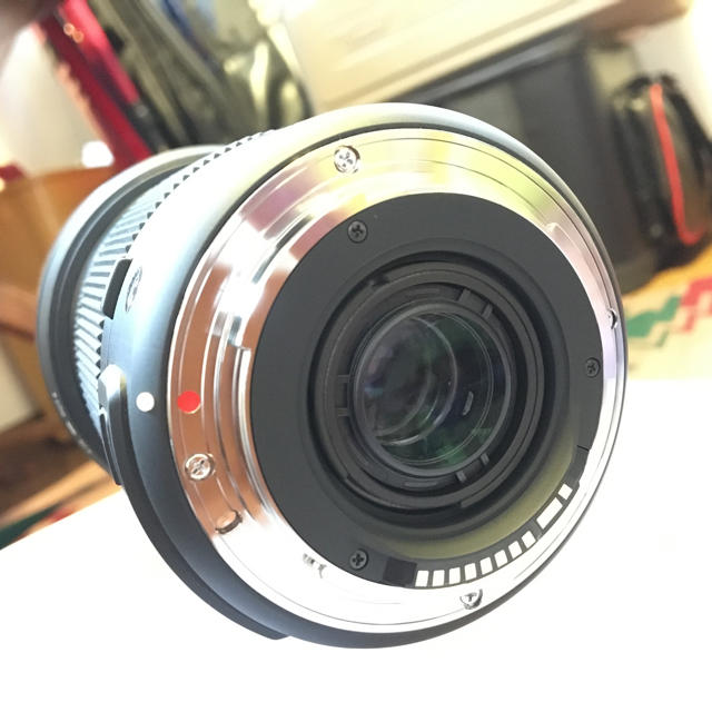 SIGMA(シグマ)の美品SIGMA 18-300 F3.5-6.3 DCMACRO キャノン用レンズ スマホ/家電/カメラのカメラ(レンズ(ズーム))の商品写真