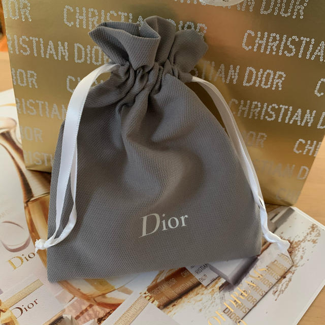 Dior(ディオール)のDior  新品未使用　巾着ポーチ レディースのファッション小物(ポーチ)の商品写真