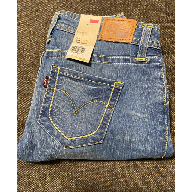 Levi's(リーバイス)の♡リーバイス♡スキニー♡新品♡24インチ（日本28インチ）♡ レディースのパンツ(デニム/ジーンズ)の商品写真