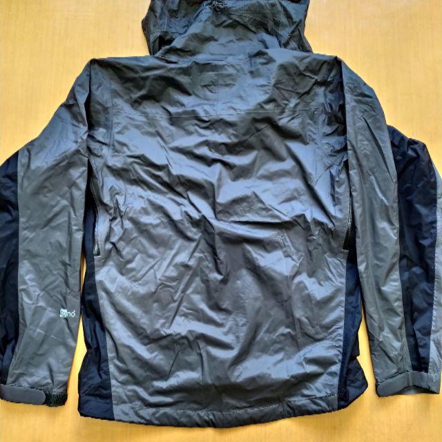 patagonia(パタゴニア)のpatagonia パタゴニア トレントシェル グレー＆ブラック ツートン S メンズのジャケット/アウター(ナイロンジャケット)の商品写真