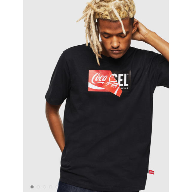 DIESEL(ディーゼル)のDIESEL ディーゼルとコカコーラのコラボTシャツ　Ｌサイズ メンズのトップス(Tシャツ/カットソー(半袖/袖なし))の商品写真