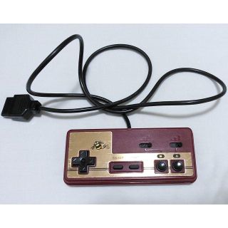 ファミコン初の片手コントローラーとハドソン連射コントローラー