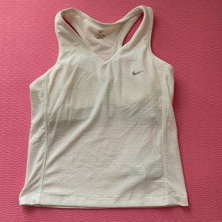 ナイキ(NIKE)のNIKE トップス(タンクトップ)