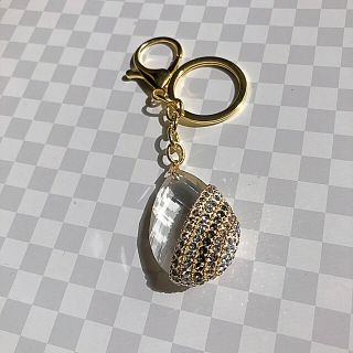 スワロフスキー(SWAROVSKI)の【SALE】グルーデコ ゴールドしずくキーホルダー/新品♡(キーホルダー/ストラップ)