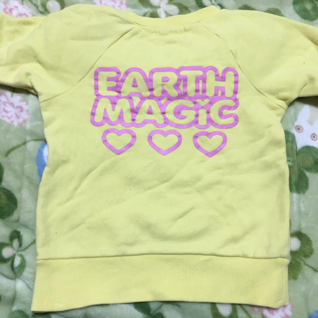 EARTHMAGIC(アースマジック)のアースマジック   トレーナー キッズ/ベビー/マタニティのキッズ服女の子用(90cm~)(Tシャツ/カットソー)の商品写真