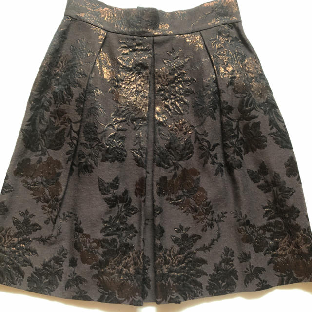 EPOCA(エポカ)の【美品】エポカ♡ブロンズ♡フリル♡スカート  レディースのスカート(ひざ丈スカート)の商品写真