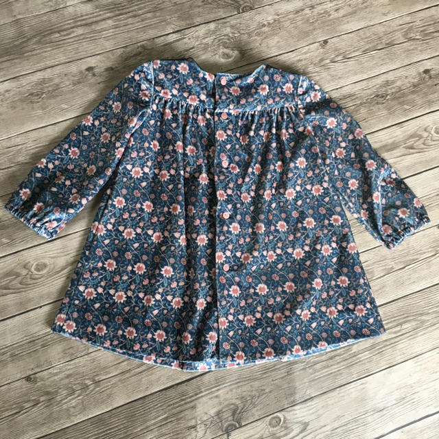 ZARA KIDS(ザラキッズ)のzara baby  ベロア風 アンティーク ワンピース  86 キッズ/ベビー/マタニティのベビー服(~85cm)(ワンピース)の商品写真