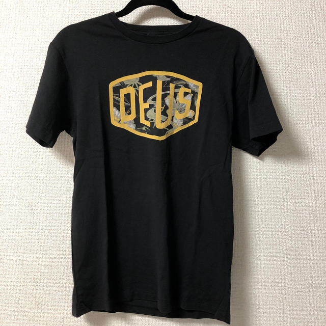 Deus ex Machina(デウスエクスマキナ)のデウス　エクスマキナ　Tシャツ メンズのトップス(Tシャツ/カットソー(半袖/袖なし))の商品写真