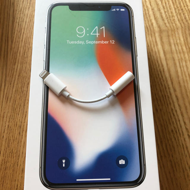 iPhone(アイフォーン)のiPhoneX  変換アダプター純正 スマホ/家電/カメラの生活家電(変圧器/アダプター)の商品写真