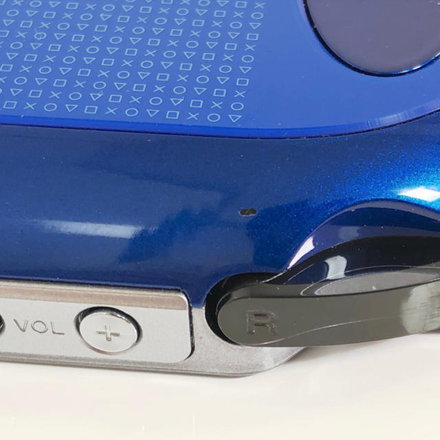 PlayStationVita Wi-Fiモデル サファイア・ブルー 3