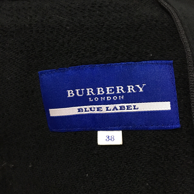 BURBERRY BLUE LABEL(バーバリーブルーレーベル)のみかりん様専用ページ レディースのジャケット/アウター(ノーカラージャケット)の商品写真