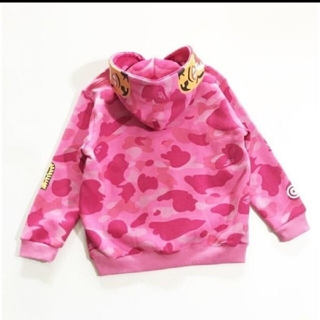 A BATHING APE(アベイシングエイプ)の【１１０】BAPE　COLOR　CAMO TIGER ZIP HOODIE キッズ/ベビー/マタニティのキッズ服女の子用(90cm~)(ジャケット/上着)の商品写真