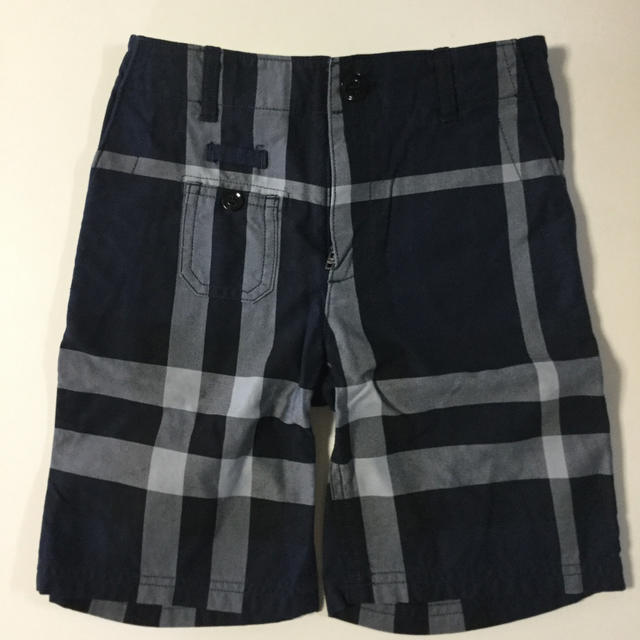 BURBERRY(バーバリー)のバーバリー　ノバチェックパンツ　紺　8Y 120 未使用　お受験 キッズ/ベビー/マタニティのキッズ服男の子用(90cm~)(パンツ/スパッツ)の商品写真