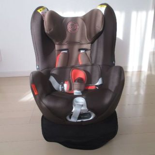 【ISOFIX】サイベックス　「シローナ」チャイルドシート　ブラウン(自動車用チャイルドシート本体)