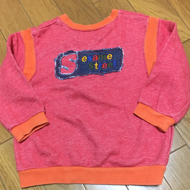 SESAME STREET(セサミストリート)のエルモ トレーナー 90 キッズ/ベビー/マタニティのキッズ服男の子用(90cm~)(Tシャツ/カットソー)の商品写真