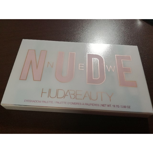 Sephora(セフォラ)のHUDA Beauty  New Nude  アイシャドウパレット コスメ/美容のベースメイク/化粧品(アイシャドウ)の商品写真