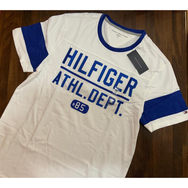 TOMMY HILFIGER(トミーヒルフィガー)の新品 トミーヒルフィガーTシャツＭ メンズのトップス(Tシャツ/カットソー(半袖/袖なし))の商品写真