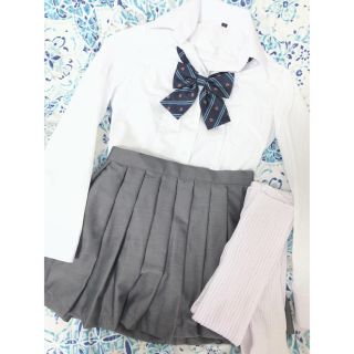 ボディライン(BODYLINE)の【4点セット】ハロウィンコスプレ制服(衣装一式)