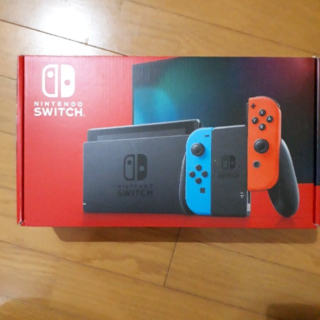 【箱傷あり】Switch　新モデル　ネオン　新品未開封