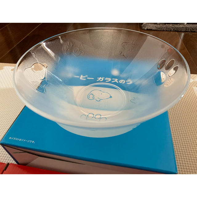 SNOOPY(スヌーピー)のスヌーピー　ガラスプレート5枚&ガラスのうつわ1つセット インテリア/住まい/日用品のキッチン/食器(食器)の商品写真